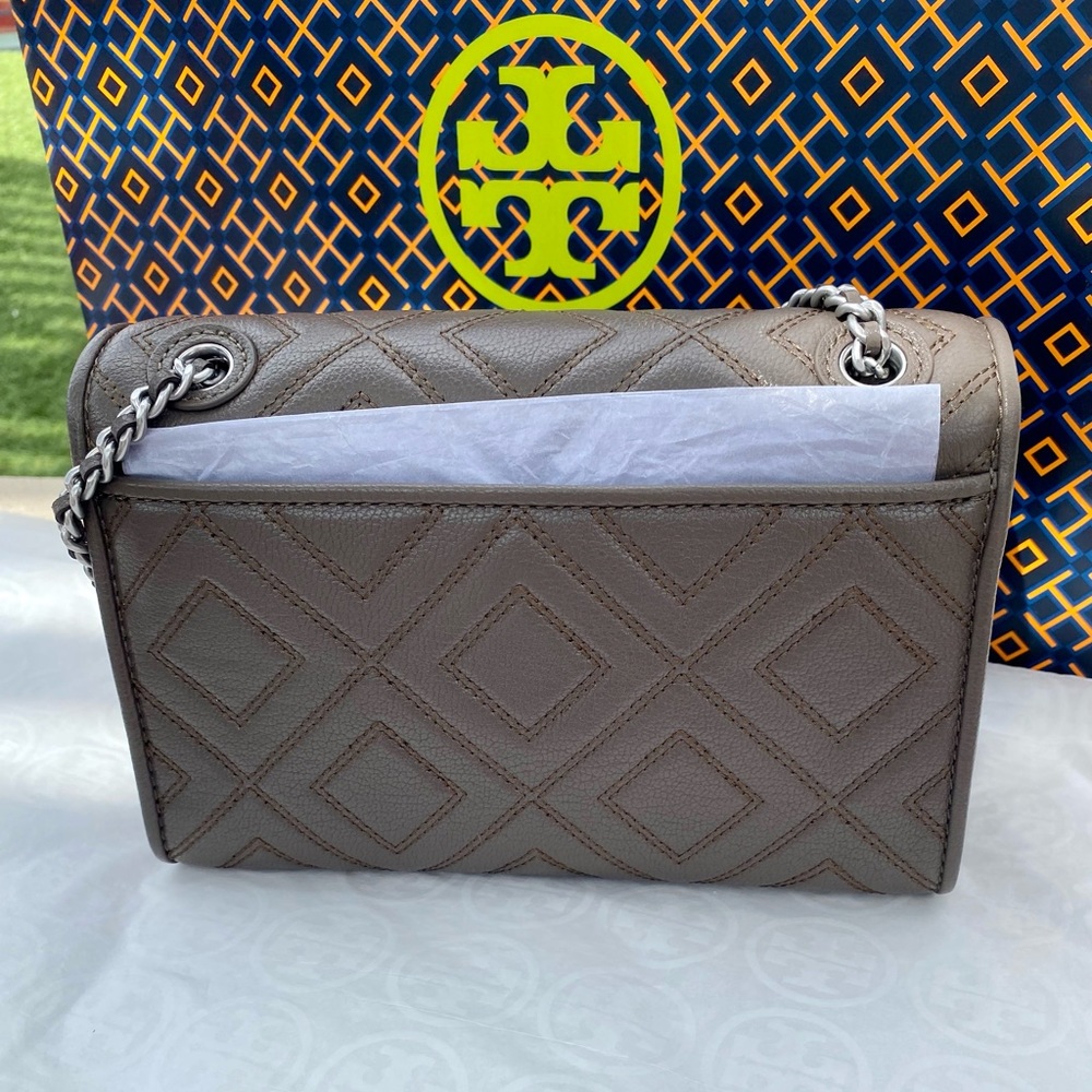 🆕💎💎Tory Burch Fleming charm small convertible shoulder bag/crossbody bag - Picture 4 of 12